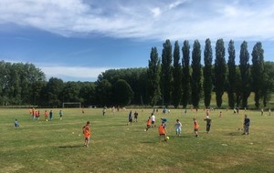 Egalement une centaine d'enfant au Festi Foot à Cauvigny